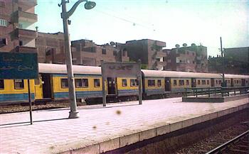   معاناة الغلابة مع القطار الأصفر من نجع حمادي إلي الأقصر