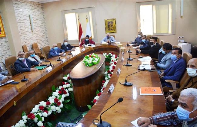 محافظ الوادي الجديد منع ركوب الموصلات لمن لم يتلقي لقاح فيروس  كورونا 