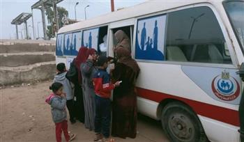 قافلة حياة كريمة الطبية تصل قرية الشروق بالإسماعيلية 