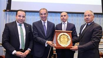 وزير الاتصالات: 4 مليارات جنيه لتطوير البريد خلال العام الحالي 