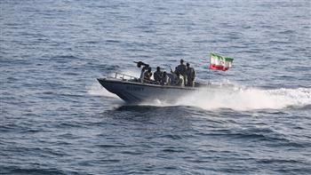 قائد البحرية الإيرانية يشيد باستقبال سلطنة عمان سفنا عسكرية لبلاده في ميناء صلالة