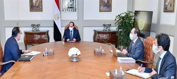 الرئيس يوجه بمواصلة تنفيذ خطة توصيل الغاز الطبيعي لقرى حياة كريمة