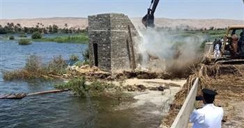   محافظ أسيوط: إزالة 25 حالة تعد على النيل بمركز الفتح