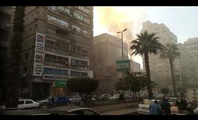 حريق هائل بمطعم شهير فى المهندسين.. فيديو