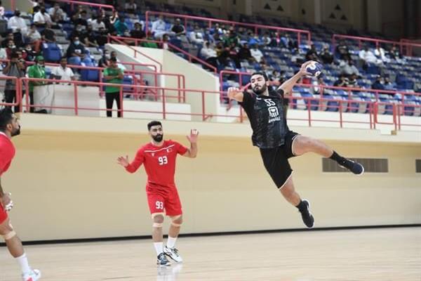 منتخب اليد يفوز على البحرين 30-29 في أولى مبارياته بدورة السعودية