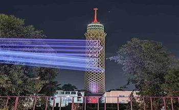   إضاءة برج القاهرة بألوان العلم القطري  .. صور