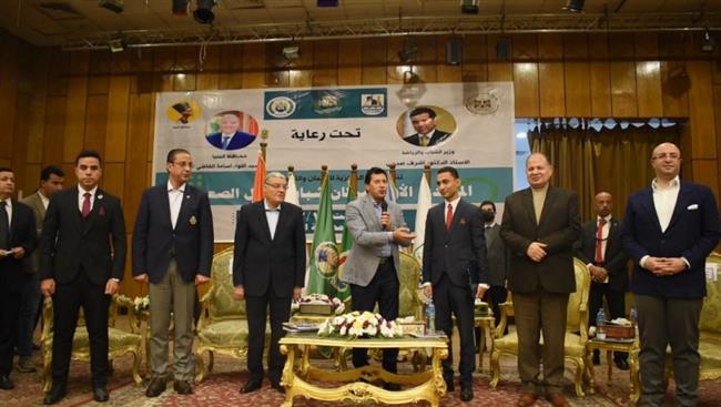 شباب برلمان الصعيد بالمنيا يرسلون برقية تأييد للرئيس