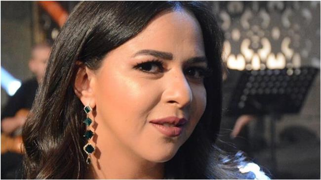 ايمي سمير غانم تتذكر والديها بهذه الطريقة