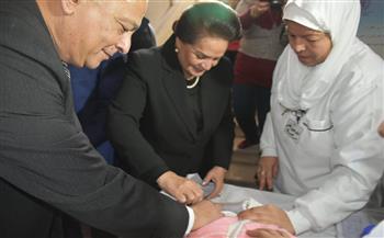   القائم بأعمال وزير الصحة يطلق حملة التطعيم ضد مرض شلل الأطفال