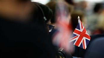   10 وزراء بريطانيين يعارضون تشديد قيود كورونا
