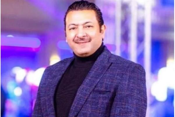 فولة وانقسمت نصين.. تعرف على محمد مؤمن شبيه رشدي أباظة