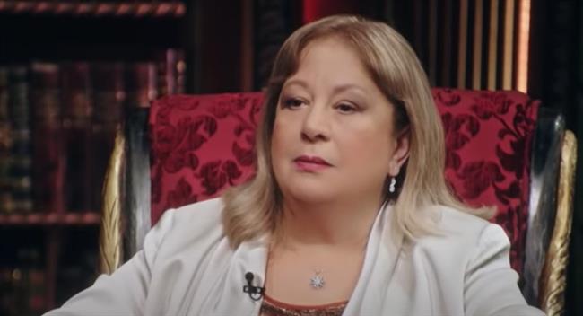 تطورات الحالة الصحية لـ سمية الألفي .. استئصال ورم بمنطقة الصدر 