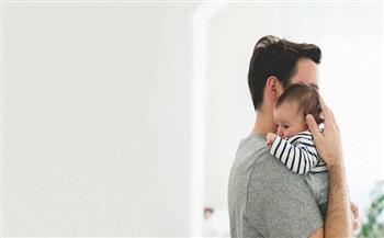   ليست الأمهات فقط.. دراسة تحذر الآباء الجدد من اكتئاب ما بعد الولادة