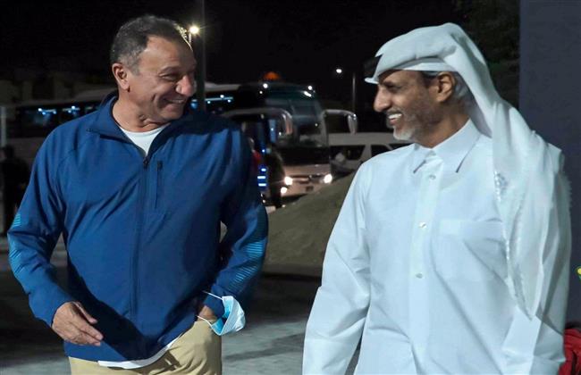رئيس الاتحاد القطري يزور بعثة الأهلي في قطر قبل السوبر الأفريقي 