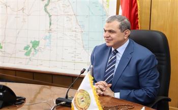 «القوى العاملة» بأسيوط: صرف 800 ألف جنيه منحة لـ1601 عامل غير منتظم