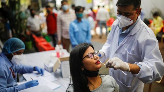 ارتفاع  الإصابة بـ «أوميكرون» فى الهند إلى 213 حالة