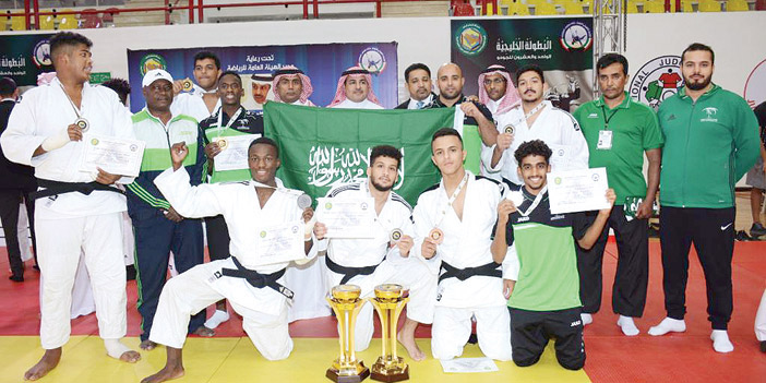 منتخب الجودو السعودي يدخل معسكر في القاهرة واستقبال الأشقاء بالورود
