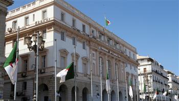   الجزائر.. جولات برلمانية للتحقيق في التهرب من ضرائب تصل إلى 100 مليار دولار