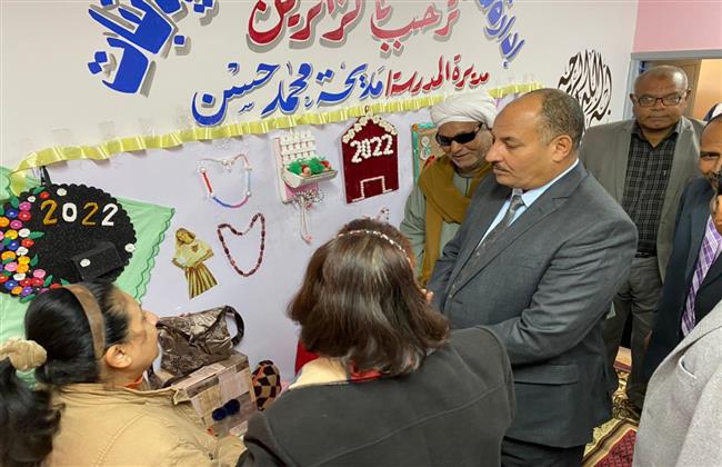 بالصور ..افتتاح معرض للموهوبين والتعلم الذكي بتعليم نجع حمادي