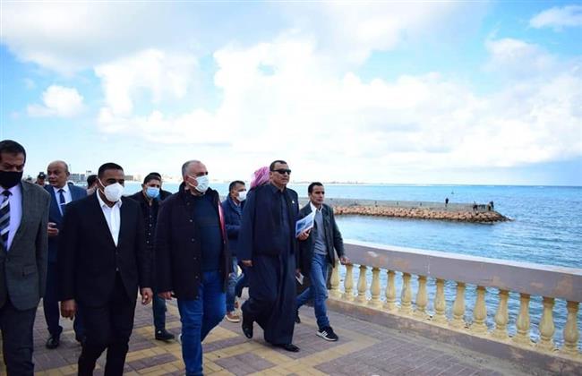 وزير الرى يتابع مشروعات المياه بمطروح