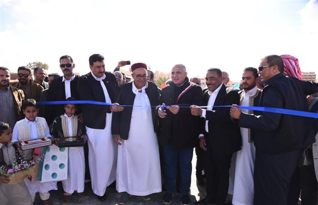 وزير الرى يفتتح المرحلة الاولى لالسنة حماية الشواطئ بكورنيش الابيض بمطروح