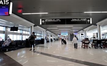   سنغافورة تشدد القيود على عاملي المطارات لكبح «أوميكرون»