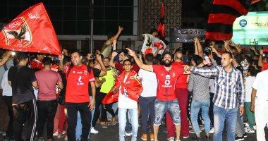مظاهر احتفالية لمشجعي الأهلي في قنا بعد فوزه ببطولة السوبر الأفريقي 