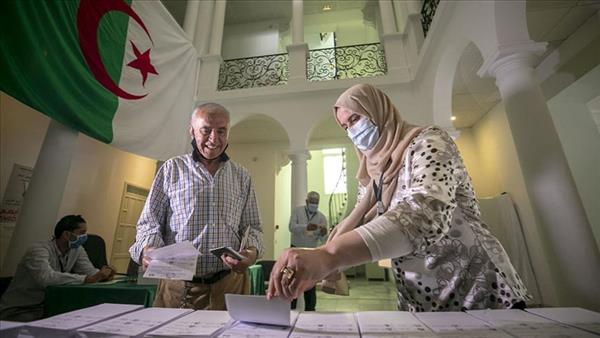 الجزائر: حزب جبهة التحرير الوطني يتصدر الانتخابات المحلية وتراجع كبير للإخوان