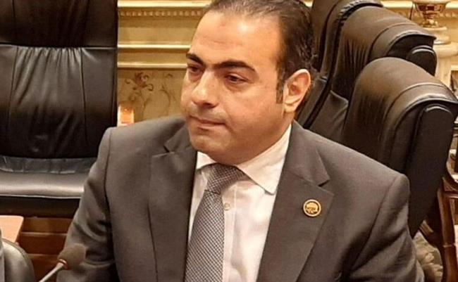 محمود حسين يهنئ الأهلي بلقب السوبر الإفريقي