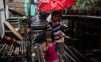    200 ألف دولار مساعدات أمريكية للمتضررين فى الفلبين من الأعاصير