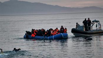   مقتل أربعة مهاجرين إثر جنوح مركب شراعى وعلى متنه عشرات المهاجرين باليونان   