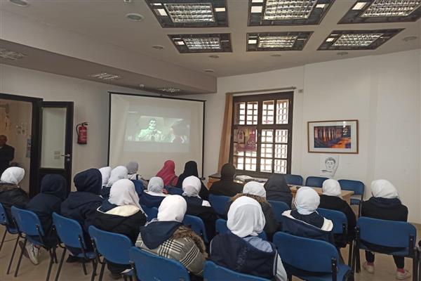 "الإنترنت والشبكات الاجتماعية" بثقافة أسيوط