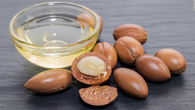 فوائد زيت الارجان للمرأة والرجل... تعرف عليه