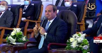 الرئيس السيسي يفتتح عددا من المجمعات الصناعية والمحاور والطرق في الصعيد