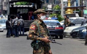   فرار المئات إلى تايلاند بسبب اشتباكات بين الجيش ومتمردين في ميانمار