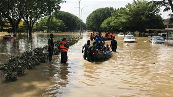   إجلاء المواطنين خوفا من الفيضانات فى ماليزيا
