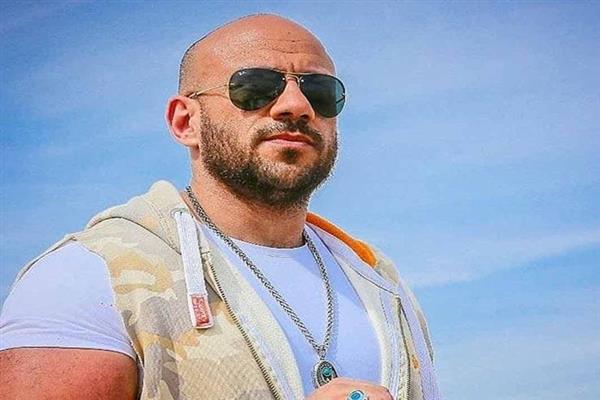 أحمد مكي يخطف الأنظار بأحدث ظهور له