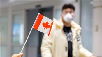   قيود جديدة وإلغاء الرحلات مع تزايد أعداد الإصابات بفيروس كورونا في كندا