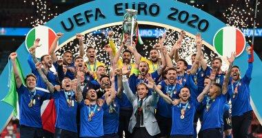 حفل جلوب سوكر .. منتخب إيطاليا أفضل منتخبات العالم