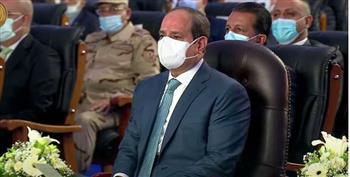   الرئيس السيسي يشاهد فيلما تسجيليا بعنوان «قلاع صناعية»