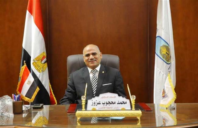 944 طالبا ترددوا على المكتبات بجامعة الأقصر