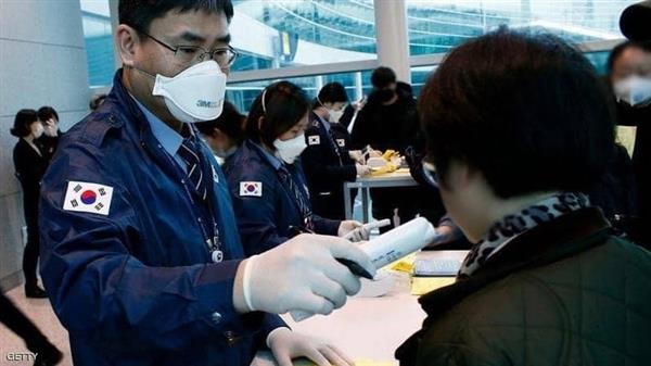 كوريا الجنوبية تتجه إلى توسيع حظر الدخول وسط تفشي سلالة "أوميكرون"