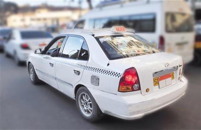 حقيقة  فيديو  تعدى شخص على طفلين داخل سيارة أجرة