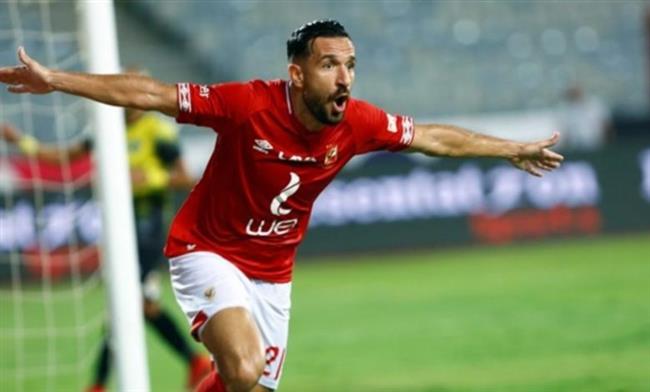 الأهلي يعلن تمديد عقد التونسي علي معلول حتى 2024