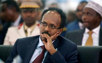   مسؤولة أمريكية تحث الرئيس الصومالي على دعم جهود رئيس الوزراء