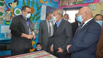   محافظ القليوبية ورئيس جامعة بنها يفتتحان «دعم صحة أبنائنا» لطلاب المدارس