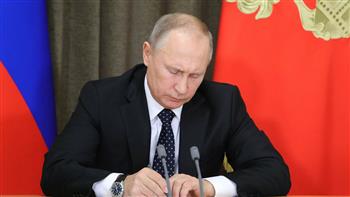   بوتين يمنح الجنسية الروسية لمستشار الرئيس الأمريكى الأسبق