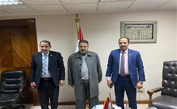 سعيد عبده يبحث سبل التعاون بين مؤسسة دار المعارف والوادي الجديد