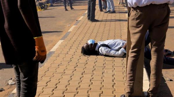 الشرطة السودانية تعلن مقتل 4 متظاهرين وإصابة 297