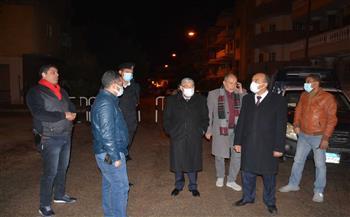 محافظ المنيا يتفقد إجراءات التأمين حول الكنائس وسحب تجمعات مياه الأمطار 